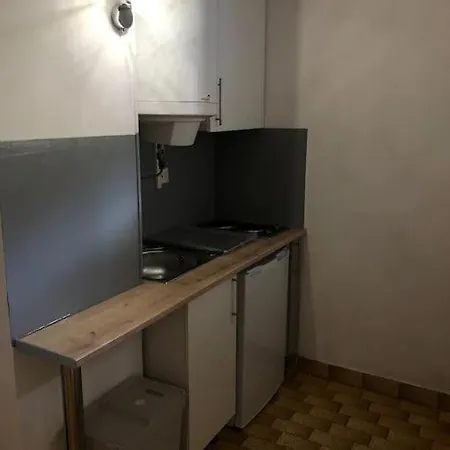 Appartement Cap D'agde Beau 2 Pieces Commerces A Pieds ! *