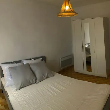 Appartement Cap D’agde Beau 2 Pièces Commerces à Pieds !